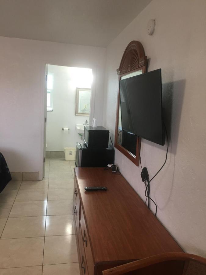 אורמונד ביץ A1A Travel Inn מראה חיצוני תמונה