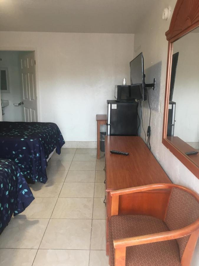אורמונד ביץ A1A Travel Inn מראה חיצוני תמונה